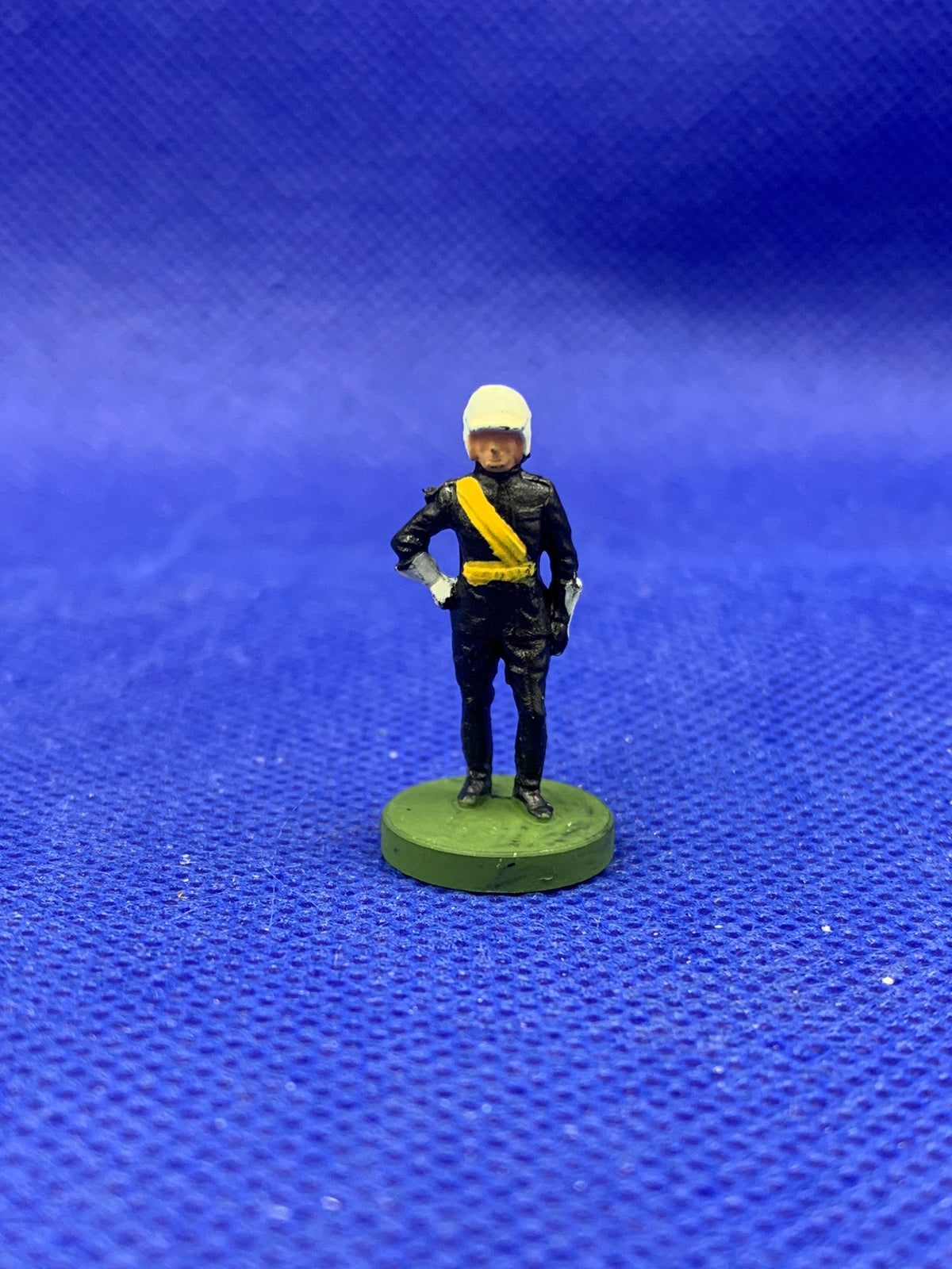 Subbuteo personaggio stadio poliziotto anti sommossa - banda gialla