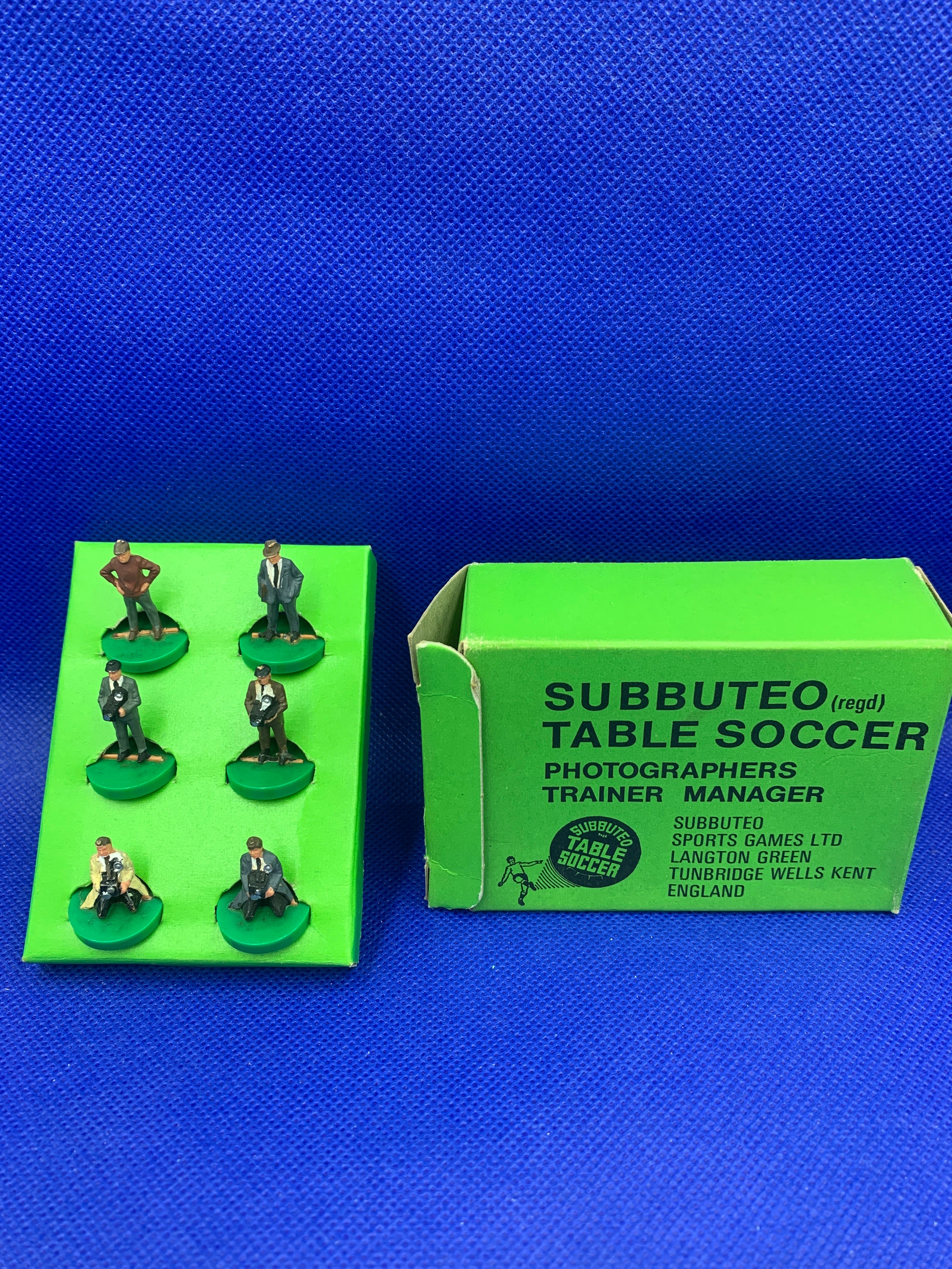Subbuteo photographers & trainer manager c104