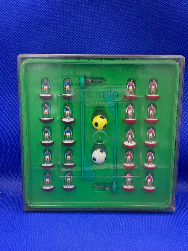 Subbuteo carrying case c173 Aston Villa / Arsenal