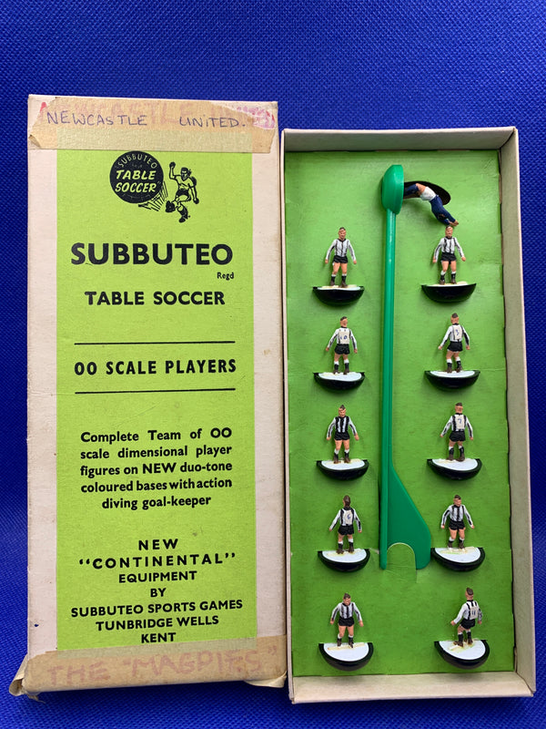 Subbuteo squadra hw Newcastle Utd ref 008