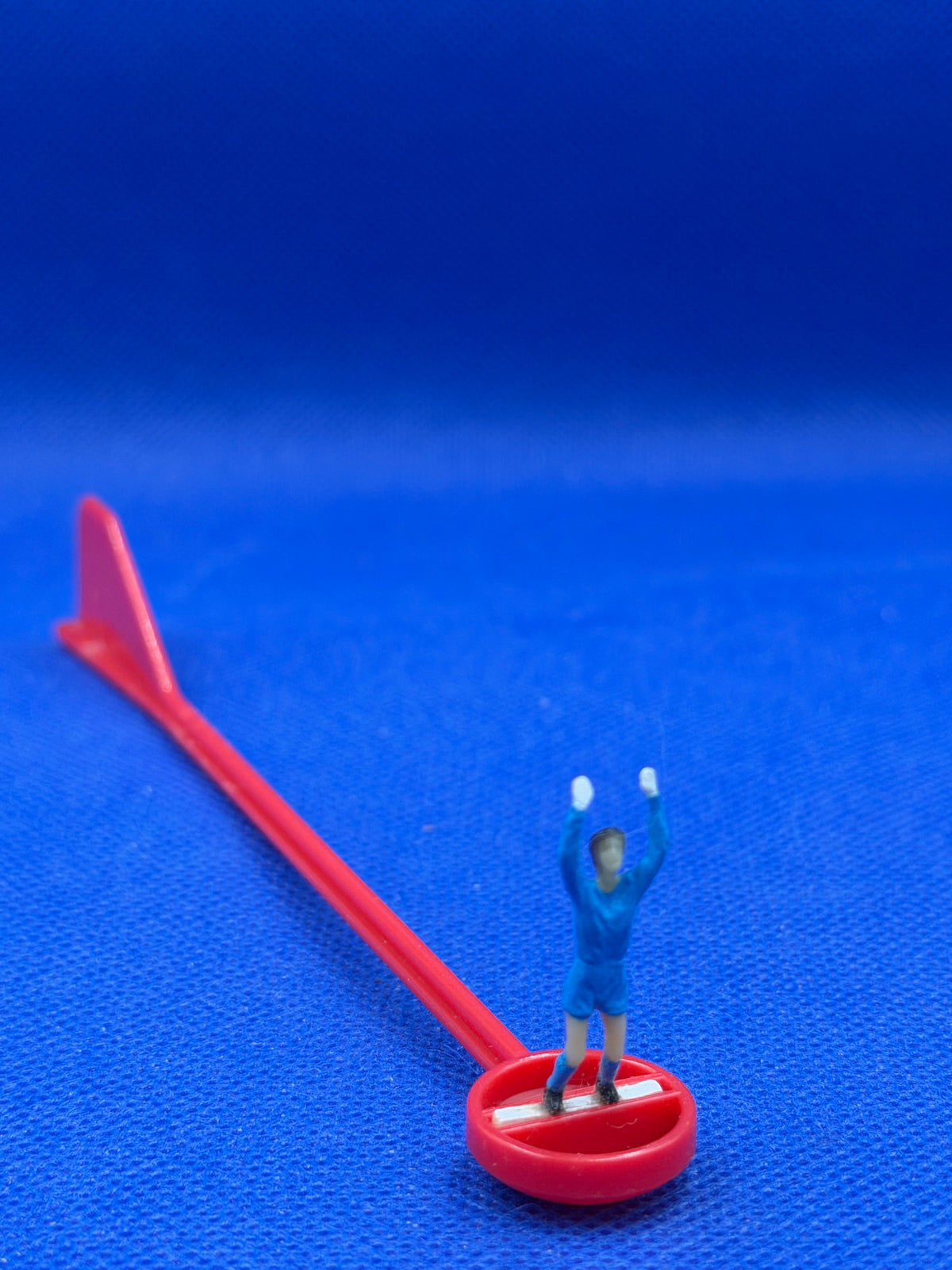 New subbuteo portiere asta rossa