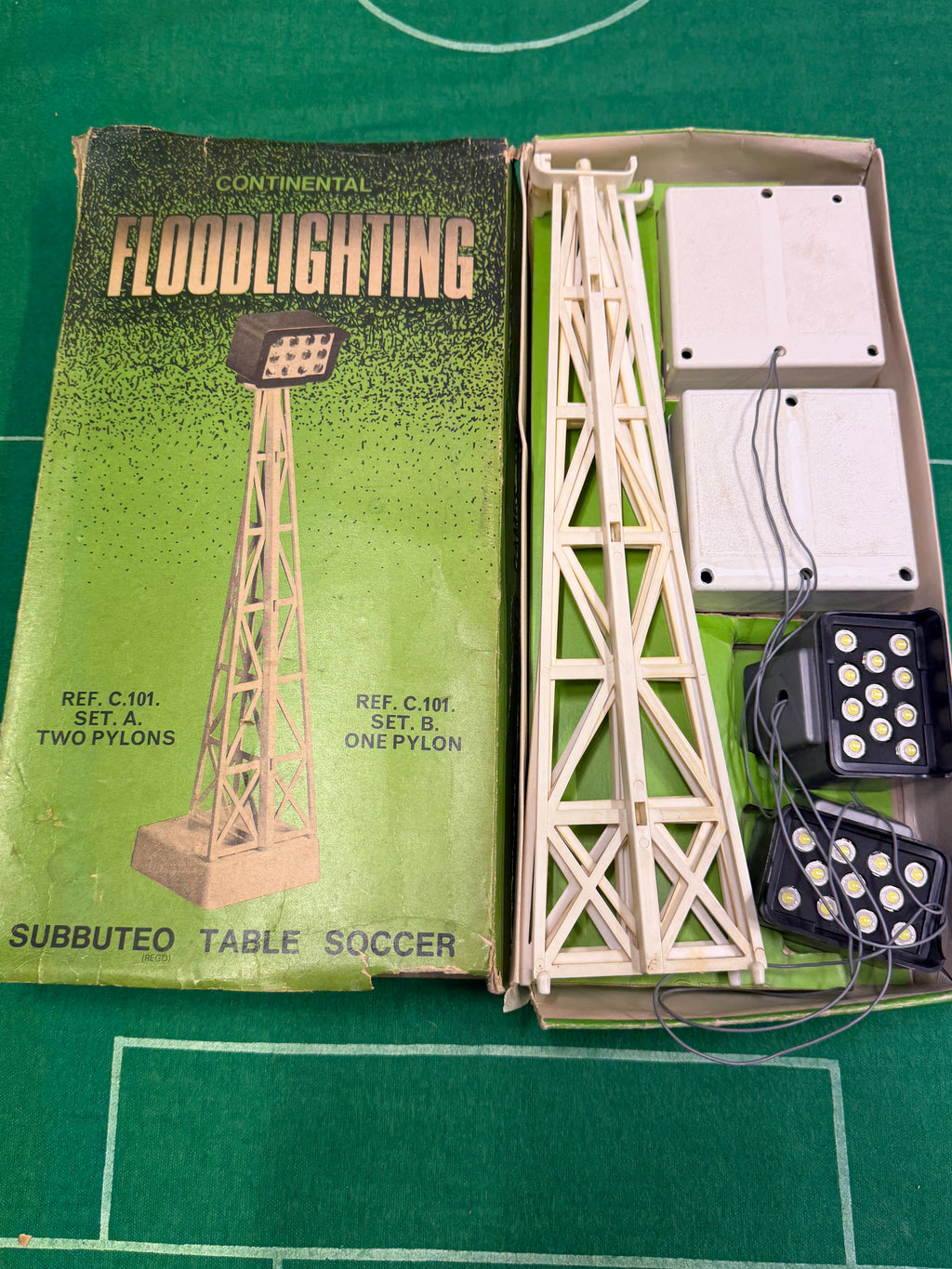 Subbuteo coppia riflettori stadio c101 originali modificati Led - anni 70
