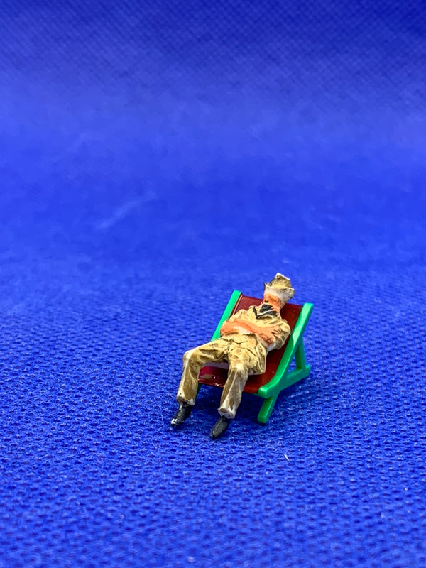 Subbuteo personaggio su sdraio