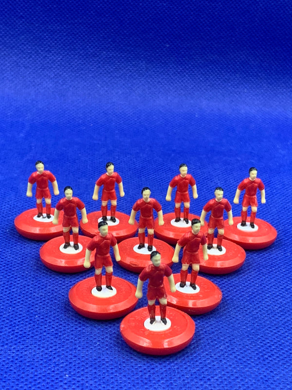 New Subbuteo squadra rossa base piatta