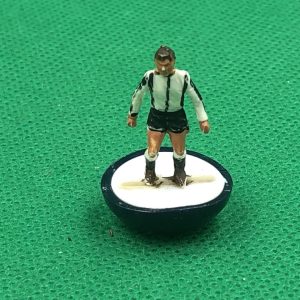 Subbuteo spare HW Newcastle ref 008 - Base Blue Navy