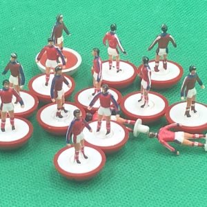 Subbuteo kit 14 miniature Zombie ref 321 miste